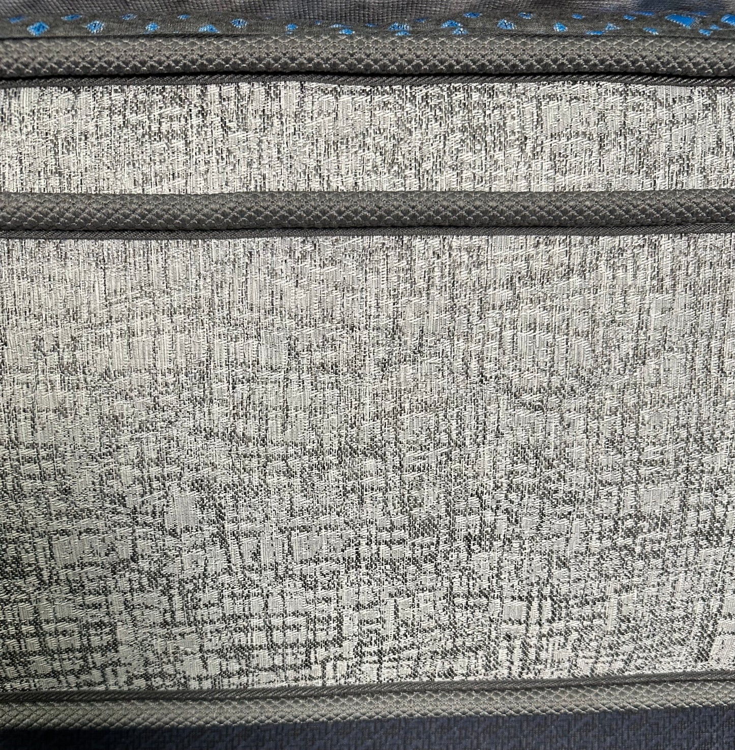 18598158