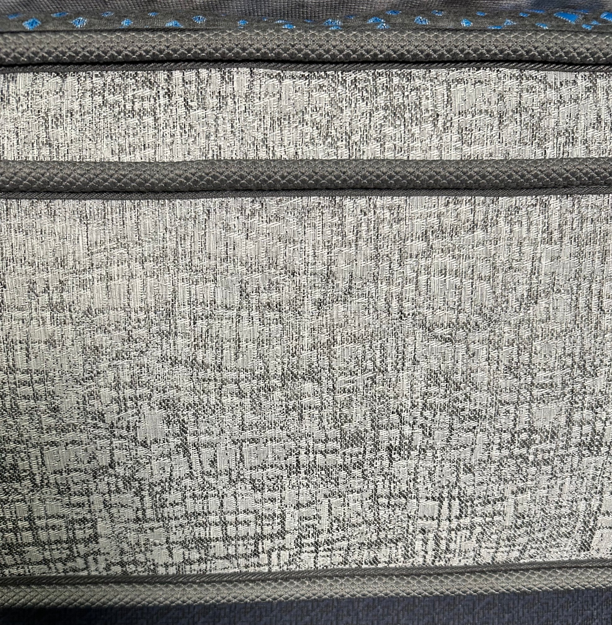 18598158