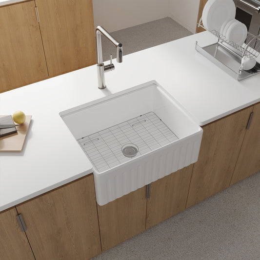 Fireclay 30' L X 18' W Farmhouse Kitchen Sink with Grid and Strainer
