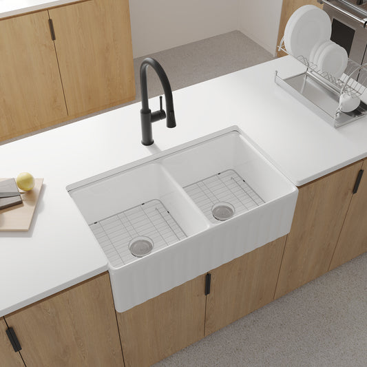 Fireclay 33' L X 20' W Double Basin Farmhouse Kitchen Sink With Grid And Strainer