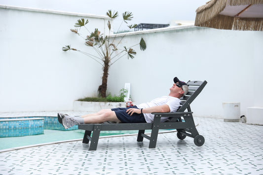 Lounge Chair Outdoor with Wood Texture,Oversized Chaise Lounge Chair with 5 Positions, HDPE, Patio Lounge Chair with Wheels & Cup Holder for Pool, Deck, Poolside, Grey